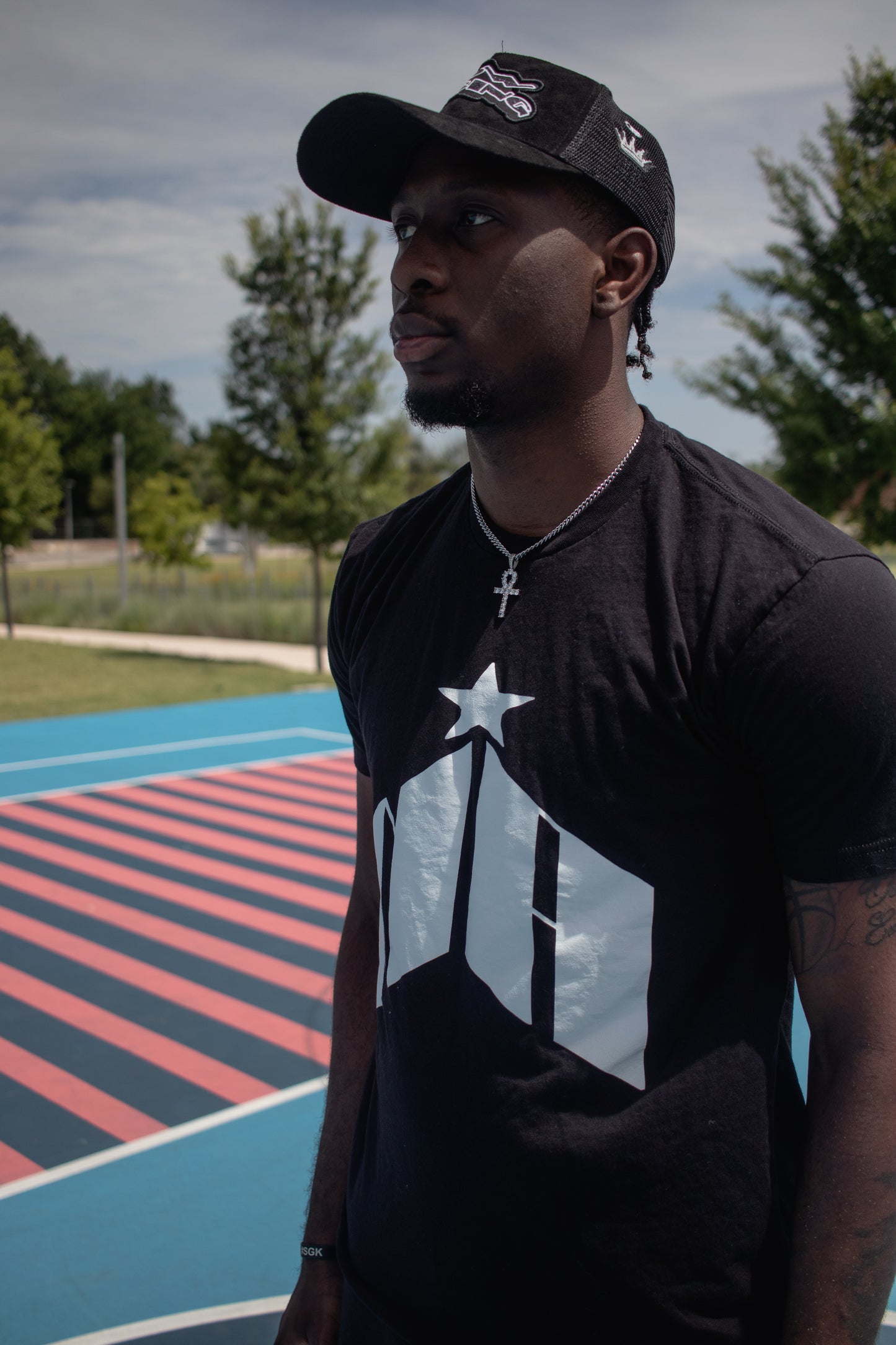 ‘Anagram Essential Tee’ Black